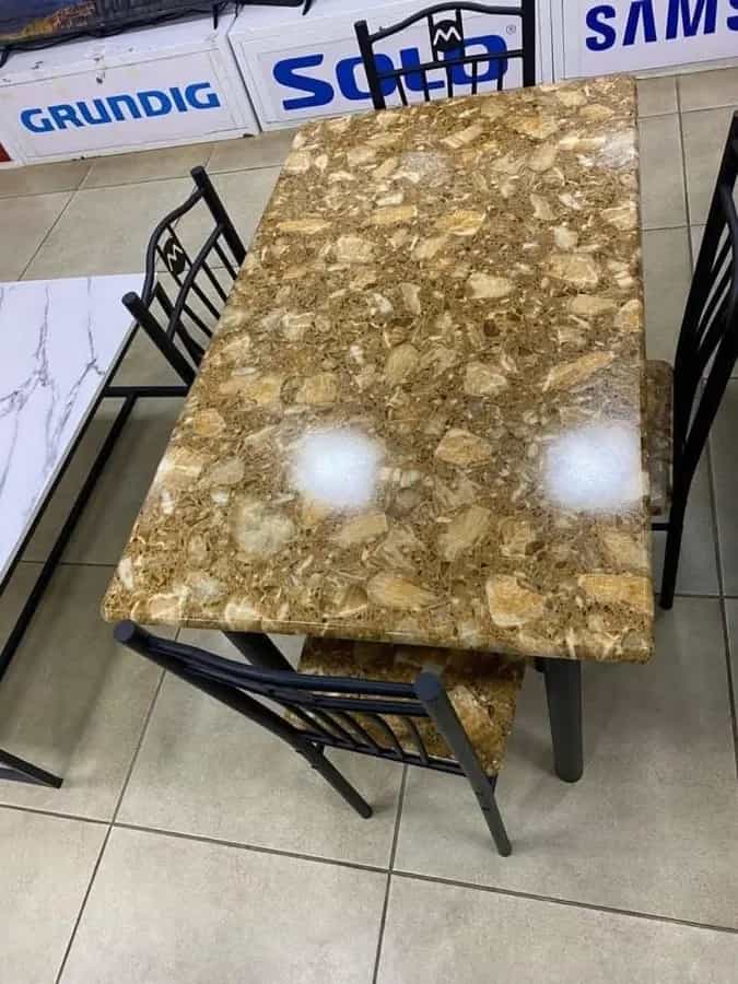 Table à manger 