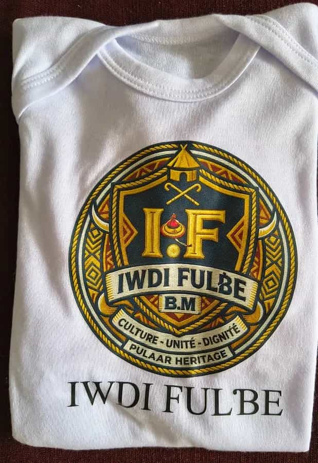 T-shirt in poliestere col marchio IWDI FULƁE 