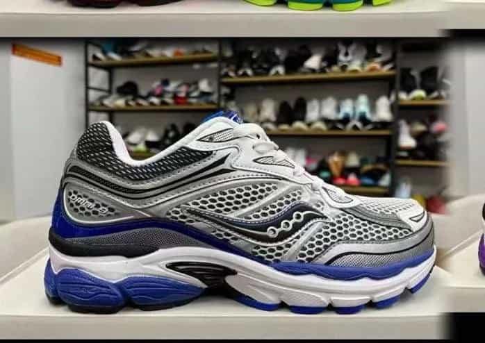 chaussure toute neufs en gros et details