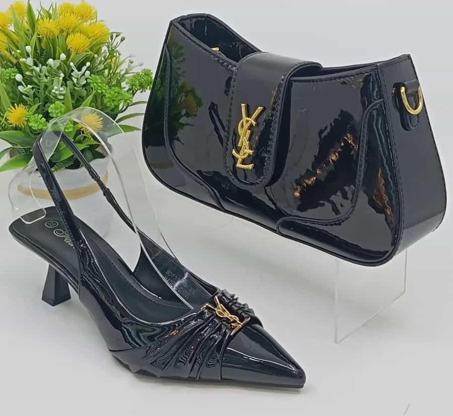 Ensemble sac à main et chaussures 