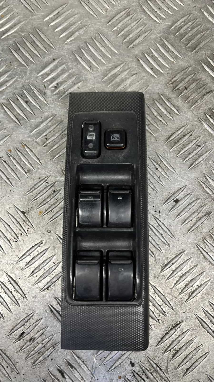 Bouton de vitre portail Toyota Verso