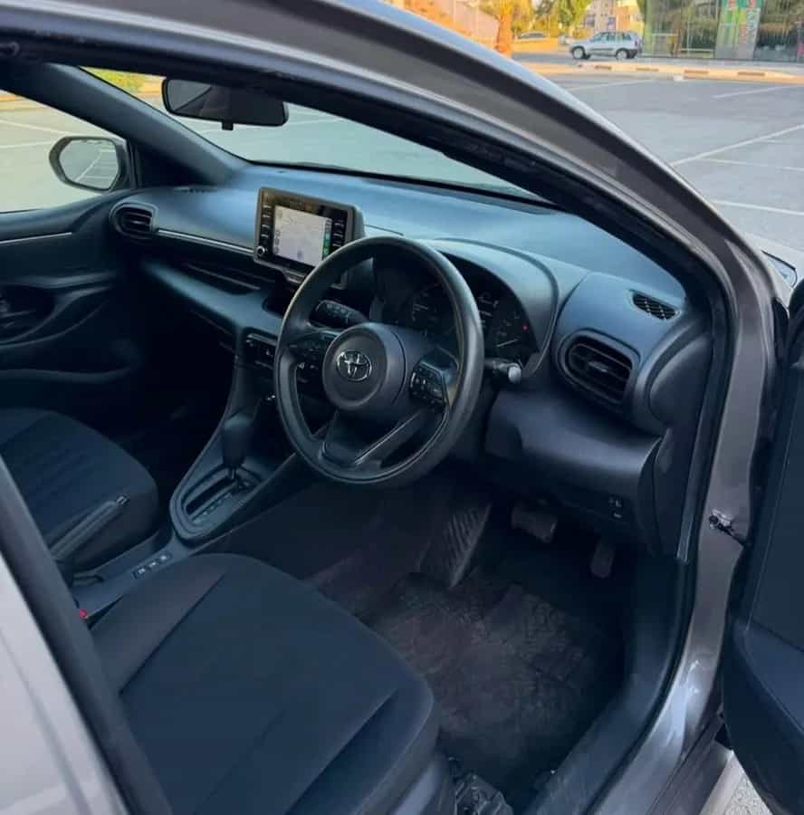 Toyota yaris hydrid 2021