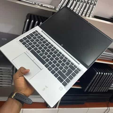 Hp 845 G8 11ème génération 