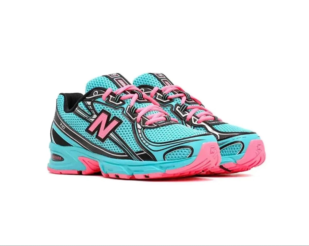 New Balance 740 — Coloris “Teal/Pink”