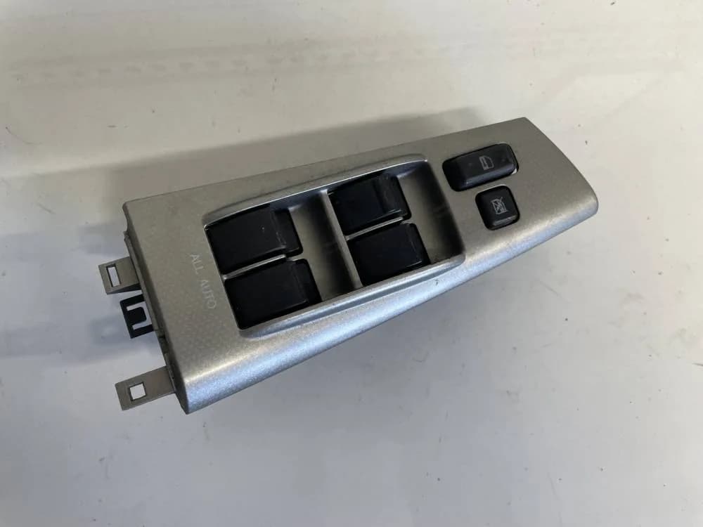 Bouton de vitre portail voiture 