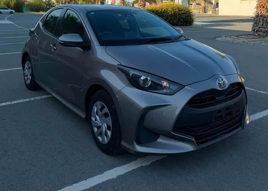 Toyota yaris hydrid 2021