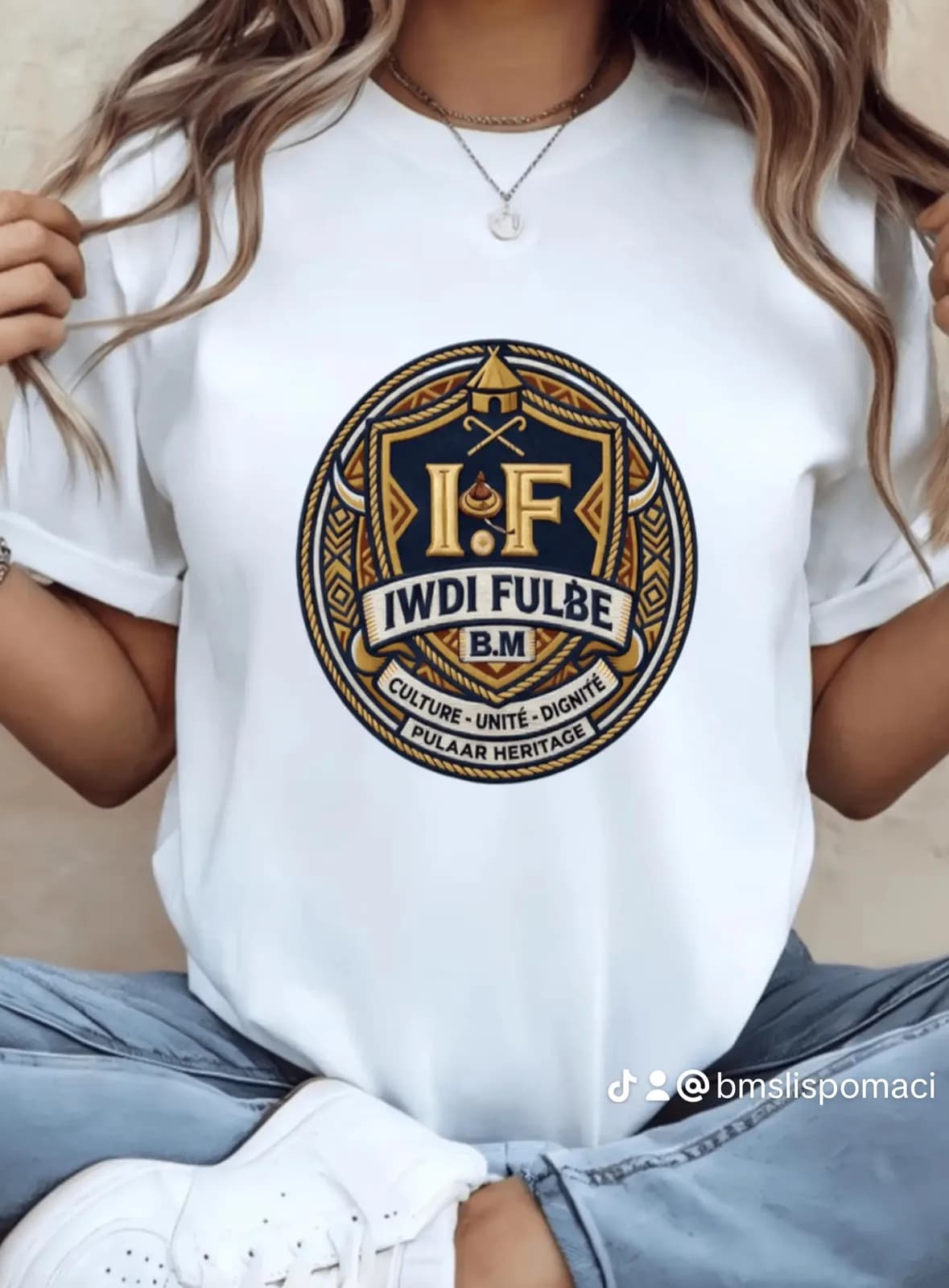 T-shirt in cotone col marchio IWDI FULƁE e BMS MACI 
