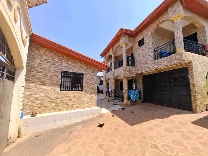 VENTE DES MAISONS À SONFONIA. 