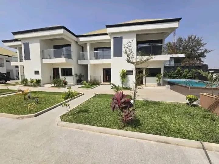 IMMEUBLE À VENDRE