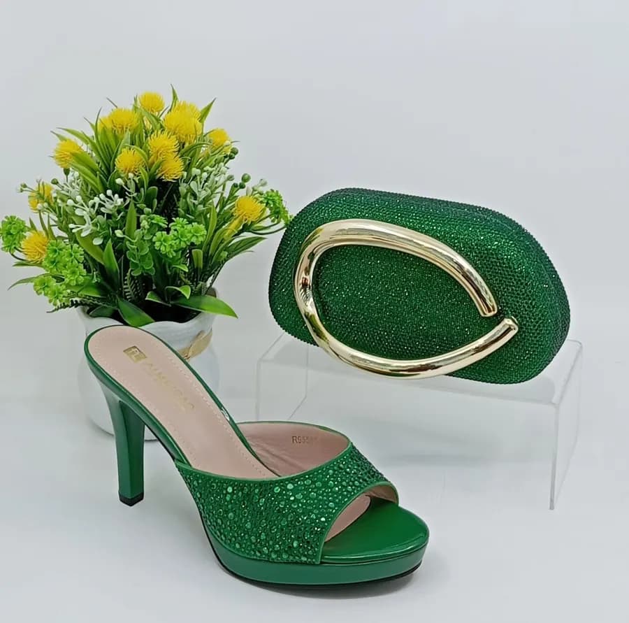 Chaussures & Pochette Paillettes Dorées