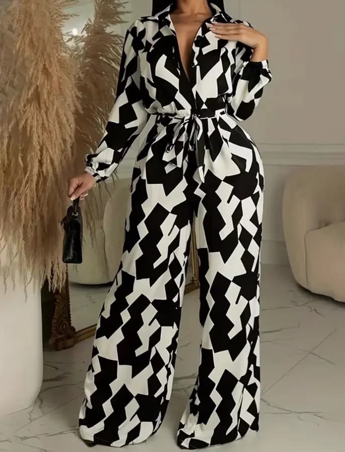 Combinaison élégante et tendance pour femme, pour le printemps et l'automne 