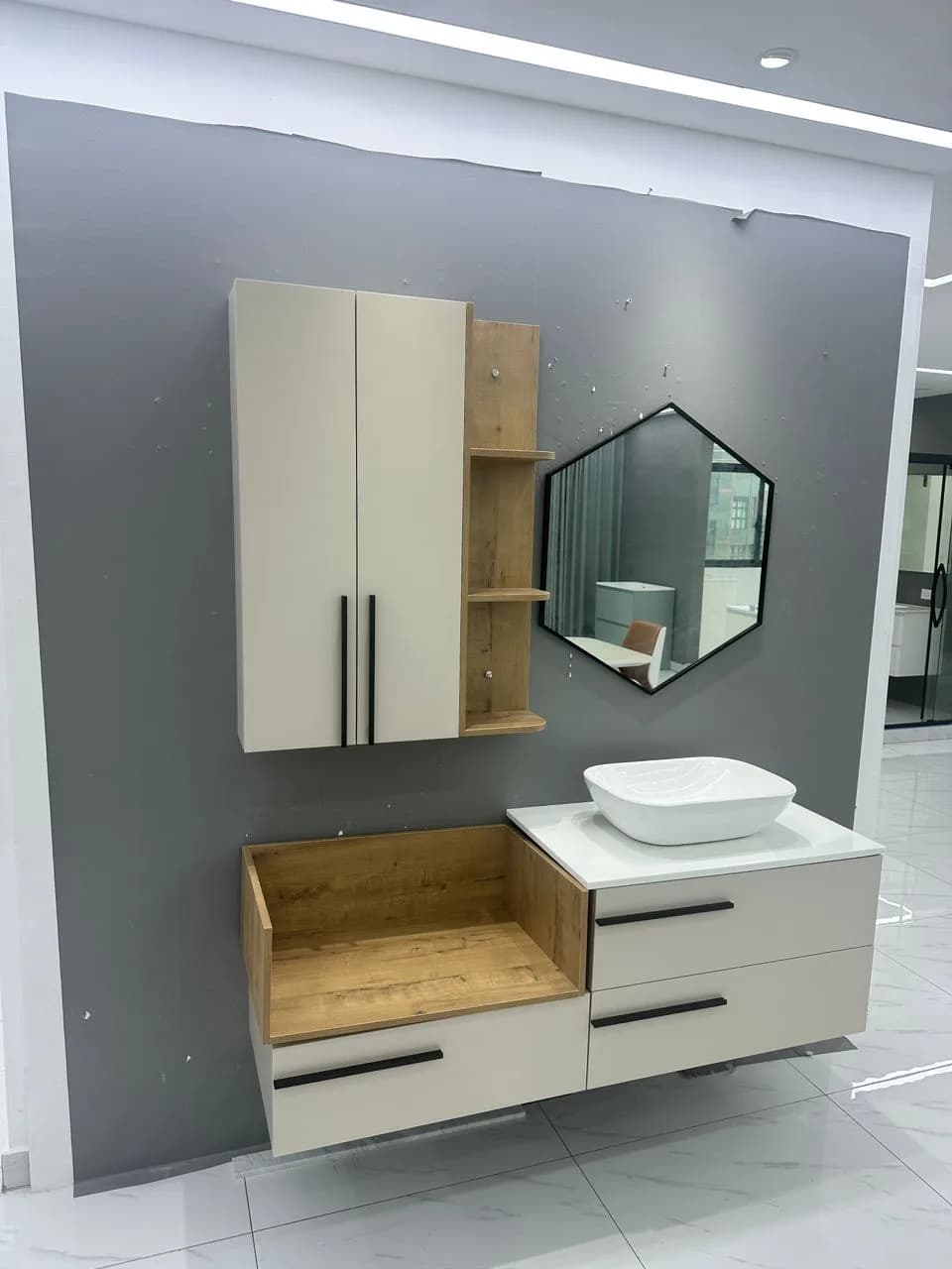 Meuble de salle de bain double vasque avec miroir
